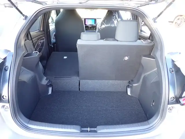 トヨタ ヤリス X 千葉県 2025(令7)年 0.1千km アバンギャルドブロンズメタリック 8インチディスプレイオーディオ/・AM/FMチューナー（ワイドFM対応）/・USB入力（動画・音楽再生/給電type-C）/・HDMI入力端子/・Apple CarPlay/Android Auto対応/・Miracast対応/・Blue tooth対応（ハンズフリー/オーディオ）/バックガイドモニター/ETC車載器/プッシュスタート/スマートキー2本/Toyota safety sense/・プリクラッシュセーフティ/・レーントレーシングアシスト/・レーンディパーチャーアラート/・レーダークルーズコントロール/・オートマチックハイビーム/・ロードサインアシスト/・発進遅れ告知機能/パーキングサポートブレーキ/サイド/カーテンシールドエアバッグ/保証書/取扱説明書/禁煙車