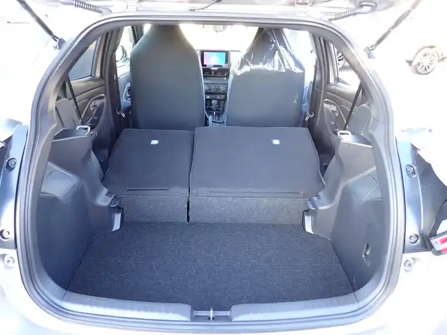 トヨタ ヤリス X 千葉県 2025(令7)年 0.1千km アバンギャルドブロンズメタリック 8インチディスプレイオーディオ/・AM/FMチューナー（ワイドFM対応）/・USB入力（動画・音楽再生/給電type-C）/・HDMI入力端子/・Apple CarPlay/Android Auto対応/・Miracast対応/・Blue tooth対応（ハンズフリー/オーディオ）/バックガイドモニター/ETC車載器/プッシュスタート/スマートキー2本/Toyota safety sense/・プリクラッシュセーフティ/・レーントレーシングアシスト/・レーンディパーチャーアラート/・レーダークルーズコントロール/・オートマチックハイビーム/・ロードサインアシスト/・発進遅れ告知機能/パーキングサポートブレーキ/サイド/カーテンシールドエアバッグ/保証書/取扱説明書/禁煙車