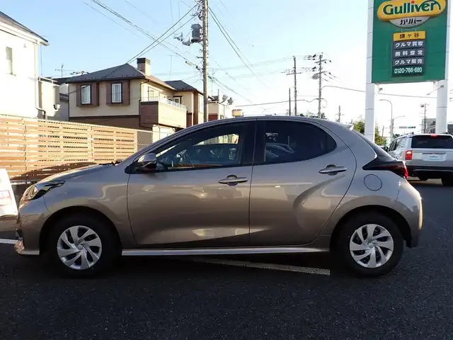 トヨタ ヤリス X 千葉県 2025(令7)年 0.1千km アバンギャルドブロンズメタリック 8インチディスプレイオーディオ/・AM/FMチューナー（ワイドFM対応）/・USB入力（動画・音楽再生/給電type-C）/・HDMI入力端子/・Apple CarPlay/Android Auto対応/・Miracast対応/・Blue tooth対応（ハンズフリー/オーディオ）/バックガイドモニター/ETC車載器/プッシュスタート/スマートキー2本/Toyota safety sense/・プリクラッシュセーフティ/・レーントレーシングアシスト/・レーンディパーチャーアラート/・レーダークルーズコントロール/・オートマチックハイビーム/・ロードサインアシスト/・発進遅れ告知機能/パーキングサポートブレーキ/サイド/カーテンシールドエアバッグ/保証書/取扱説明書/禁煙車