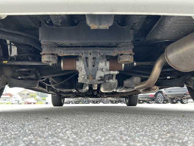 ホンダ フリード ハイブリット G ホンダセンシング 富山県 2021(令3)年 3.2万km プラチナホワイトパール 4WD/ホンダセンシング/両側パワースライドドア/純正ナビ(VXM-224VFi) CD/DVD/BT/USB/SD/フルセグTV/純正ビルトインETC/バックカメラ/追従式クルーズコントロール/純正前後ドライブレコーダー/前席シートヒーター/オートライト/ステアリングスイッチ/シートリフター/電動格納ミラー/ウインカーミラー/ドアバイザー/デアイサー/二列目サンシェード/純正キャップ付サマータイヤ4本車載(2021年製)/標識認識機能/先行車認識機能/先行車発進告知機能/路外逸脱抑制機能/プッシュスタート/スマートキー/スペアキー1本