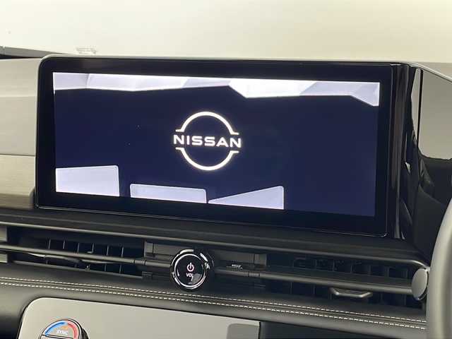 日産 セレナ ハイウェイスター V 新潟県 2023(令5)年 4.4万km ダイヤモンドブラック 純正ナビ/フルセグTV/アラウンドビューモニター/Bluetooth/USB//ビルトインETC２．０/プロパイロット/インテリジェントクルーズコントロール/インテリジェントルームミラー/パドルシフト/BSM/LEDヘッドライト/スペアキー1本/保証書/取扱説明書