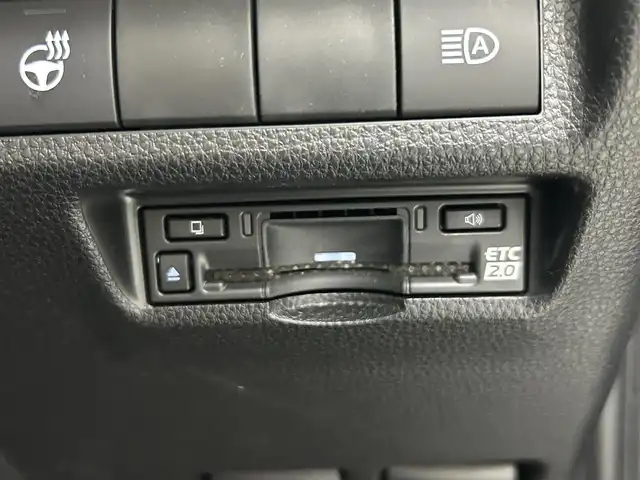 トヨタ ＲＡＶ４ アドベンチャー 大分県 2024(令6)年 0.4万km アティチュードブラックマイカ サンルーフ/ルーフレール/TRDフロントロアガーニッシュ/TRDフロントバンパーガーニッシュ（LED付）/10.5インチディスプレイオーディオ（コネクティッドナビ対応）Plus/【AM/FM/Bluetooth/フルセグTV/USB】/バックカメラ/ビルトインETC2.0 /デジタルインナーミラー/パワーバックドア/パワーシート（運転席）/シートヒーター（運転席/助手席）/ハンドルヒーター/トヨタセーフティセンス/衝突軽減ブレーキ/クルーズコントロール（追従有）/レーンキープアシスト/オートライト/LEDヘッドライド/プッシュスタート/スマートキー