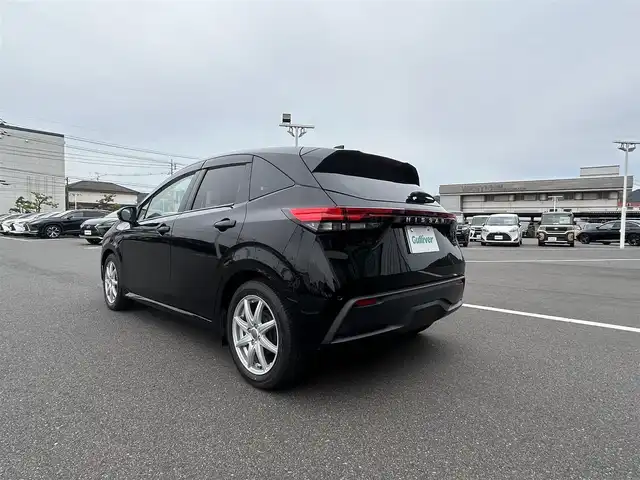 日産 ノート X 岡山県 2021(令3)年 3.3万km スーパーブラック 純正ナビ　/(AM.FM.CD.TV.BT)/衝突軽減ブレーキ　/バックカメラ　/ブレーキホールド　/コーナーセンサー　/レーンキープアシスト　/オートライト　/オートマチックハイビーム　/横滑り防止装置　/社外１６インチＡＷ　/ＥＴＣ　/プッシュスタート