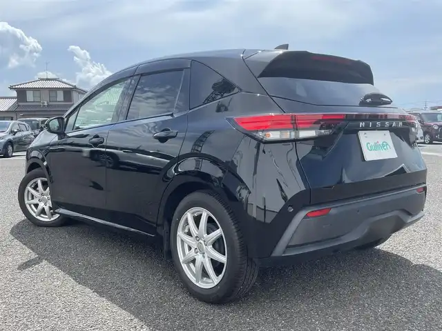 日産 ノート X 熊本県 2021(令3)年 3.3万km スーパーブラック 純正ナビ　/(AM.FM.CD.TV.BT)/衝突軽減ブレーキ　/バックカメラ　/ブレーキホールド　/コーナーセンサー　/レーンキープアシスト　/オートライト　/オートマチックハイビーム　/横滑り防止装置　/社外１６インチＡＷ　/ＥＴＣ　/プッシュスタート