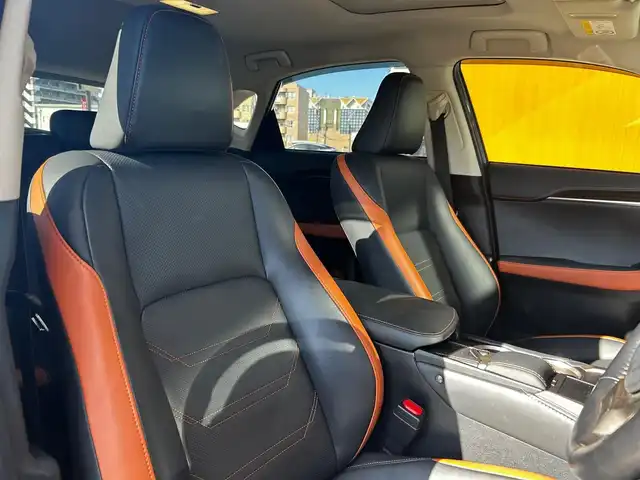 レクサス ＮＸ 300 バージョンL 富山県 2020(令2)年 6.6万km グラファイトブラックガラスフレーク 純正SDナビ/Bluetooth接続/フルセグテレビ/AM/FMラジオ/Miracast/黒革シート/サンルーフ/ACC/ブラインドスポットモニター/全席シートヒーター　/D/N席エアシート　/D/N席パワーシート/後席パワーリクライニング　/パワーバックドア　/ステアリングヒーター　/純正１８インチＡＷ/衝突軽減/盗難防止/コーナーセンサー/パークアシスト