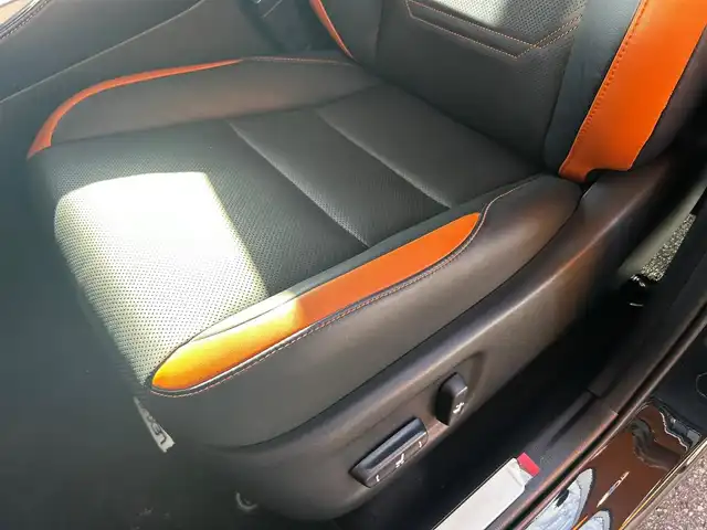 レクサス ＮＸ 300 バージョンL 富山県 2020(令2)年 6.6万km グラファイトブラックガラスフレーク 純正SDナビ/Bluetooth接続/フルセグテレビ/AM/FMラジオ/Miracast/黒革シート/サンルーフ/ACC/ブラインドスポットモニター/全席シートヒーター　/D/N席エアシート　/D/N席パワーシート/後席パワーリクライニング　/パワーバックドア　/ステアリングヒーター　/純正１８インチＡＷ/衝突軽減/盗難防止/コーナーセンサー/パークアシスト