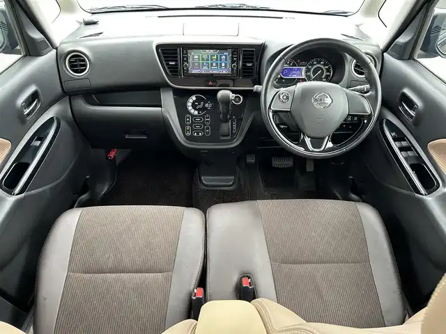 日産 デイズ ルークス HWS X Vセレクション 和歌山県 2018(平30)年 3.9万km ブラック 純正ナビ/フルセグTV/（AM/FM/Bluetooth）/ドラレコ/エマージェンシーブレーキ/横滑り防止機能/アラウンドビューモニター/アイドリングストップ/両側パワースライドドア/ETC/LEDヘッドライト/フォグランプ/オートライト/オートハイビーム/プッシュスタート/スマートキー/ステアリングリモコン/電動格納ミラー/純正アルミホイール/革巻ハンドル/ウインカーミラー