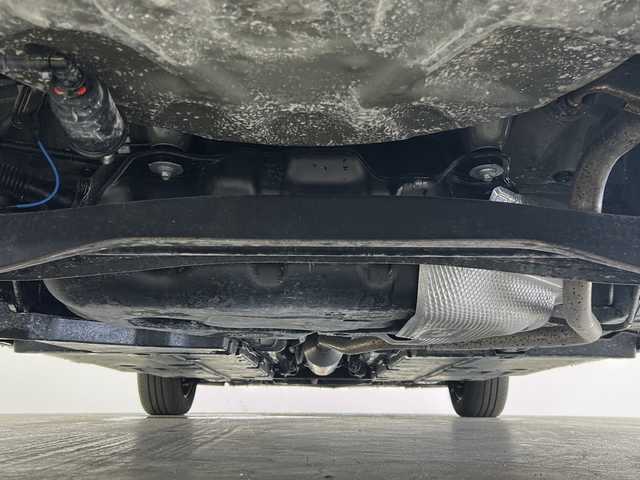 トヨタ ヤリス ハイブリッド Z 宮城県 2024(令6)年 0.7万km ブラック 純正ディスプレイオーディオ(AM/FM/BT/Miracast)　/バックカメラ /前後コーナーセンサー/トヨタセーフティセンス　/　・レーダークルーズコントロール/　・プリクラッシュセーフティ　/　・レーンディパーチャーアラート　/　・ロードサインアシスト/　・発進遅れ告知機/　・横滑り防止装置/　・オートマチックハイビーム/オートライト/ライトレベライザー /ハーフレザーシート /ステアリングヒーター　/ビルトインETC /純正フロアマット/社外前後ドライブレコーダー/純正ホイールキャップ/プッシュスタート/スペアキー