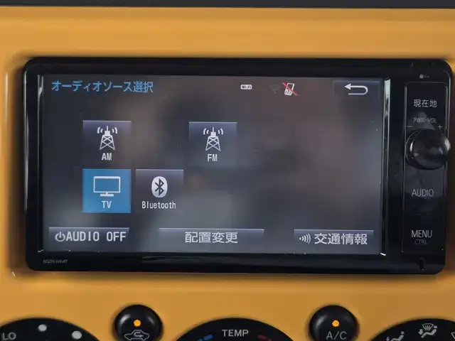 トヨタ ＦＪクルーザー カラーパッケージ 鹿児島県 2016(平28)年 6.8万km イエロー/ホワイト Bluetooth接続/ステアリングスイッチ/CD/DVD/クルーズコントロール/ワンセグ/AM/FM/ミュージックサーバー/純正フロアマット/純正アルミホイール/シートカバー/シガーソケット/スペアキー/カーテンエアバック/コーナーセンサー/リモコンキー/バックモニター/MTモード付AT/シートカバー/４WD