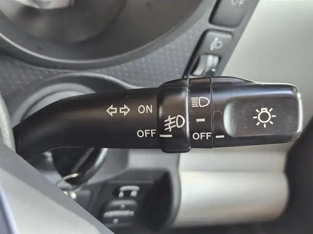 トヨタ ＦＪクルーザー カラーパッケージ 鹿児島県 2016(平28)年 6.8万km イエロー/ホワイト Bluetooth接続/ステアリングスイッチ/CD/DVD/クルーズコントロール/ワンセグ/AM/FM/ミュージックサーバー/純正フロアマット/純正アルミホイール/シートカバー/シガーソケット/スペアキー/カーテンエアバック/コーナーセンサー/リモコンキー/バックモニター/MTモード付AT/シートカバー/４WD