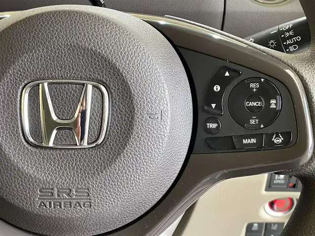 ホンダ Ｎ ＢＯＸ G L ホンダセンシング 岩手県 2020(令2)年 10.9万km ルナシルバーM ４WD/左側パワースライドドア/ホンダセンシング/衝突軽減ブレーキ/レーンアシスト/アダプティブクルーズコントロール/オートハイビーム/誤発進抑制機能/横滑り防止装置/アイドリングストップ/ロールサンシェード/チップアップリヤシート/シートヒーター/KENWOODナビ/（CD/DVD/フルセグ/SD/Bluetooth）/ステアリングスイッチ/バックカメラ/ETC/LEDヘッドライト/14インチスチールホイール