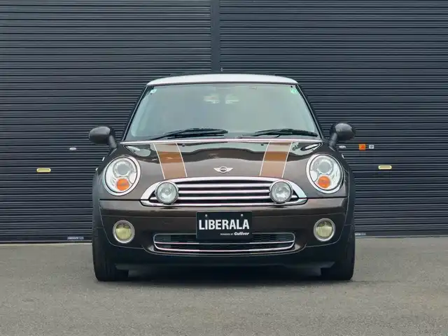 ＭＩＮＩ ミニ 50 メイフェア 山梨県 2010(平22)年 6.9万km 茶 限定車/MT車　/純正スタッドレスAW /茶革/ユーザー買取/シートヒーター/ＬＥＤヘッドライト（変更）/革巻きステアリング/ＡＵＸ/ラジオ/ＥＴＣ