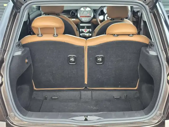 ＭＩＮＩ ミニ 50 メイフェア 山梨県 2010(平22)年 6.9万km 茶 限定車/MT車　/純正スタッドレスAW /茶革/ユーザー買取/シートヒーター/ＬＥＤヘッドライト（変更）/革巻きステアリング/ＡＵＸ/ラジオ/ＥＴＣ