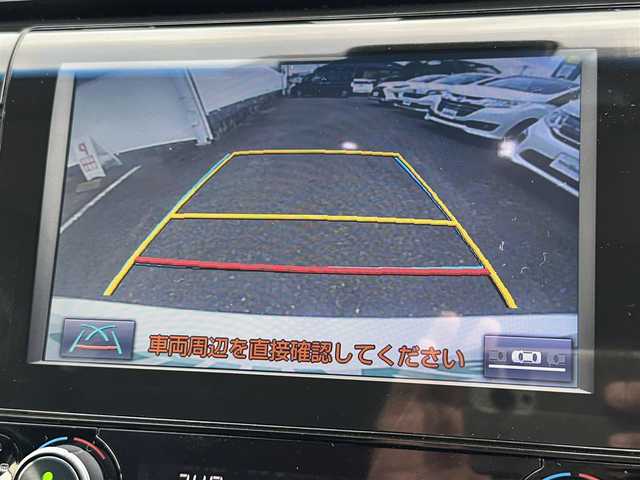 トヨタ カムリ G レザーパッケージ 愛知県 2017(平29)年 9.6万km プラチナホワイトパールマイカ フルセグテレビ/バックカメラ/アイドリングストップ/ウィンカーミラー/レーダークルーズコントロール/サンルーフ/ドアバイザー/プッシュスタート/ビルトインETC/HUD/BSM/AUX/ドラレコ前後/パワーシート/シートヒーター/オートマチックハイビーム/ＲＣＴＡ/車両接近通報装置/ステアリングスイッチ/リアスポイラー/純正フォグランプ/取扱説明書/保証書