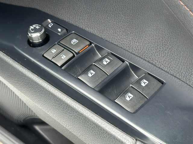 トヨタ カムリ G レザーパッケージ 愛知県 2017(平29)年 9.6万km プラチナホワイトパールマイカ フルセグテレビ/バックカメラ/アイドリングストップ/ウィンカーミラー/レーダークルーズコントロール/サンルーフ/ドアバイザー/プッシュスタート/ビルトインETC/HUD/BSM/AUX/ドラレコ前後/パワーシート/シートヒーター/オートマチックハイビーム/ＲＣＴＡ/車両接近通報装置/ステアリングスイッチ/リアスポイラー/純正フォグランプ/取扱説明書/保証書