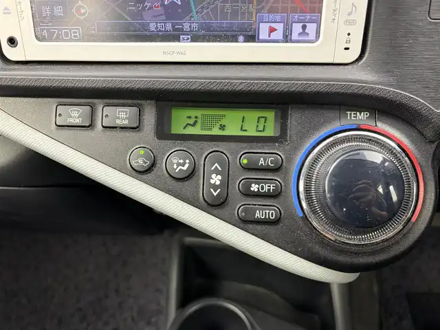 トヨタ アクア S 愛知県 2012(平24)年 5.2万km クールソーダメタリック 純正7インチナビ/ワンセグTV/Bluetooth/横滑り防止装置/オートライト/ETC/プッシュスタート/スマートキー