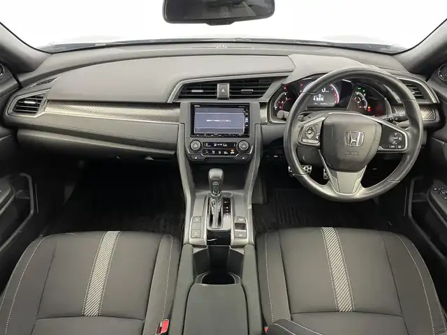 ホンダ シビック ハッチバック 埼玉県 2018(平30)年 2.7万km クリスタルブラックパール ホンダセンシング　純正ナビ　バックカメラ　ビルトインＥＴＣ　アダプティブクルーズコントロール　シートヒーター　ＨＤＭＩ　スマートキー　純正アルミホイール　オートライト　ＬＥＤライト　地デジフルセグ