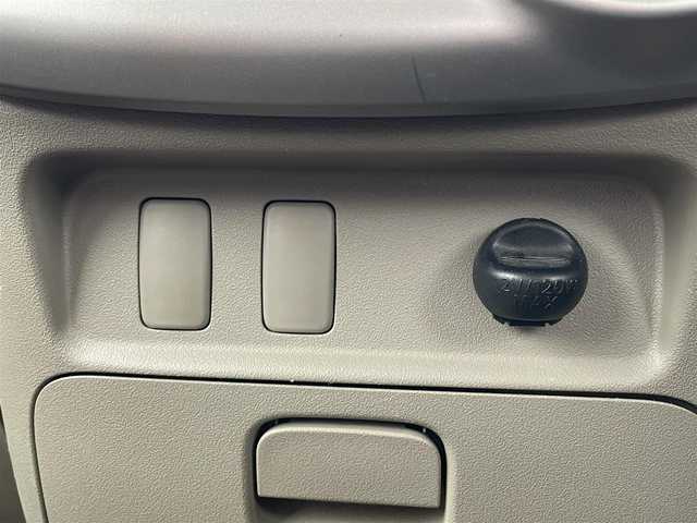 ダイハツ タント X リミテッド 愛知県 2012(平24)年 4.8万km ブライトシルバーメタリック /禁煙//純正ナビ/地デジ/CD/AUX//バックカメラ//電動格納ミラー//パワースライドドア//アイドリングストップ//ヘッドライトレベライザー//純正フロアマット//純正ドアバイザー//新車時保証書//取扱説明書