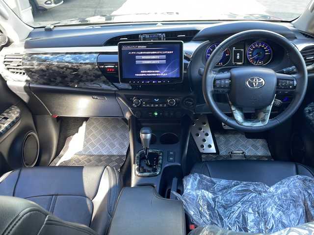 トヨタ ハイラックス Z 秋田県 2020(令2)年 1.7万km シルバーメタリック ワンオーナー/パートタイム4WD/アルパイン11インチナビ/CD/DVD/USB/BT/HDMI/フルセグTV/3インチリフトアップ/ビルシュタインショックアブソーバー/社外フロントアッパーアーム/ガナドール4本出しマフラー/AEROKLASキャノピー/RAYZ20インチAW(純正AW＋冬タイヤ積込)/TRDオーバーフェンダー/フロントバンパープロテクター/フロントアンダーカバー/社外サイドステップ/ベットライナー/レーダークルーズコントロール/プリクラッシュセーフティ/リヤデフロック/バック/サイド/フロントカメラ/革調シートカバー/社外デジタルインナーミラー/社外フロアマット/LEDヘッドライト/ETC