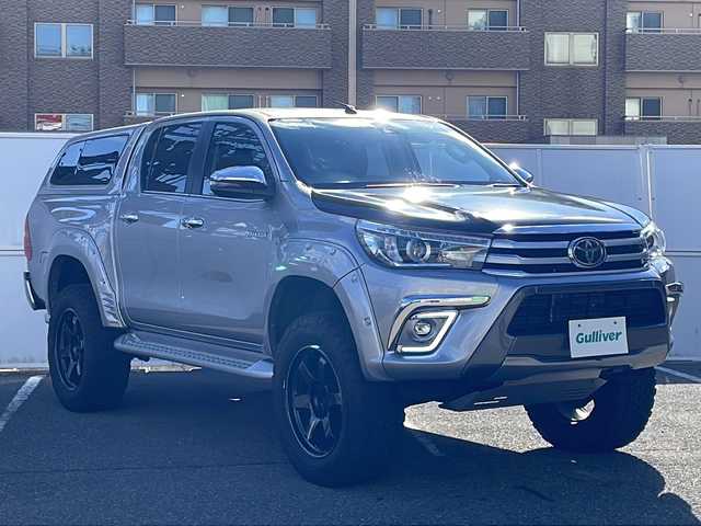 トヨタ ハイラックス Z 秋田県 2020(令2)年 1.7万km シルバーメタリック ワンオーナー/パートタイム4WD/アルパイン11インチナビ/CD/DVD/USB/BT/HDMI/フルセグTV/3インチリフトアップ/ビルシュタインショックアブソーバー/社外フロントアッパーアーム/ガナドール4本出しマフラー/AEROKLASキャノピー/RAYZ20インチAW(純正AW＋冬タイヤ積込)/TRDオーバーフェンダー/フロントバンパープロテクター/フロントアンダーカバー/社外サイドステップ/ベットライナー/レーダークルーズコントロール/プリクラッシュセーフティ/リヤデフロック/バック/サイド/フロントカメラ/革調シートカバー/社外デジタルインナーミラー/社外フロアマット/LEDヘッドライト/ETC