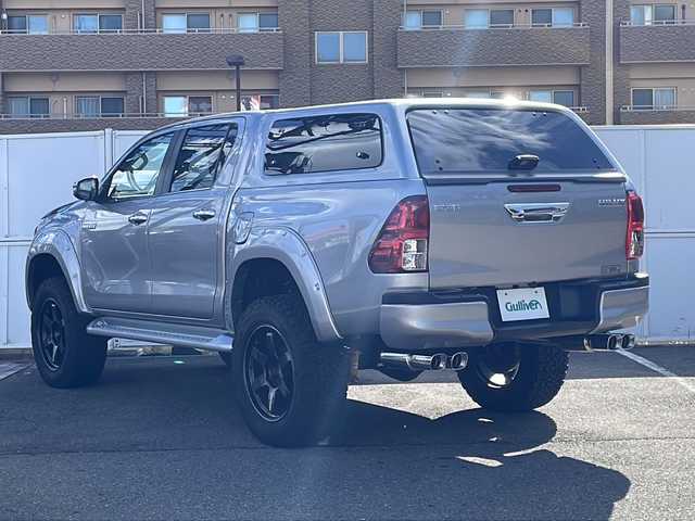 トヨタ ハイラックス Z 秋田県 2020(令2)年 1.7万km シルバーメタリック ワンオーナー/パートタイム4WD/アルパイン11インチナビ/CD/DVD/USB/BT/HDMI/フルセグTV/3インチリフトアップ/ビルシュタインショックアブソーバー/社外フロントアッパーアーム/ガナドール4本出しマフラー/AEROKLASキャノピー/RAYZ20インチAW(純正AW＋冬タイヤ積込)/TRDオーバーフェンダー/フロントバンパープロテクター/フロントアンダーカバー/社外サイドステップ/ベットライナー/レーダークルーズコントロール/プリクラッシュセーフティ/リヤデフロック/バック/サイド/フロントカメラ/革調シートカバー/社外デジタルインナーミラー/社外フロアマット/LEDヘッドライト/ETC