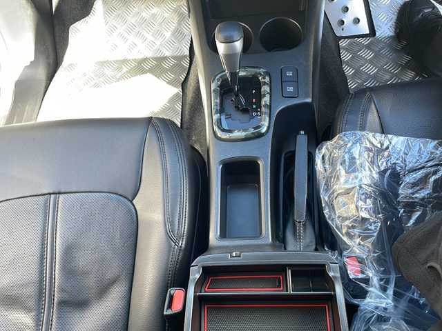 トヨタ ハイラックス Z 秋田県 2020(令2)年 1.7万km シルバーメタリック ワンオーナー/パートタイム4WD/アルパイン11インチナビ/CD/DVD/USB/BT/HDMI/フルセグTV/3インチリフトアップ/ビルシュタインショックアブソーバー/社外フロントアッパーアーム/ガナドール4本出しマフラー/AEROKLASキャノピー/RAYZ20インチAW(純正AW＋冬タイヤ積込)/TRDオーバーフェンダー/フロントバンパープロテクター/フロントアンダーカバー/社外サイドステップ/ベットライナー/レーダークルーズコントロール/プリクラッシュセーフティ/リヤデフロック/バック/サイド/フロントカメラ/革調シートカバー/社外デジタルインナーミラー/社外フロアマット/LEDヘッドライト/ETC