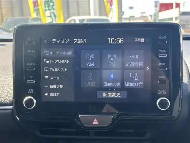 トヨタ ヤリスクロス ハイブリッド Z 千葉県 2022(令4)年 1.8万km ホワイトパールクリスタルシャイン 純正8インチディスプレイオーディオ＋ナビ/・フルセグTV/BTオーディオ/ラジオ/・Apple CarPlay/Android Auto対応/マルチテレインモニター/Toyota Safety Sense/・プリクラッシュセーフティシステム/・レーントレーシングアシスト/・レーダークルーズコントロール/・アダプティブハイビームシステム/・オートマチックハイビーム/・ロードサインアシスト/ブラインドスポットモニター/パーキングサポートブレーキ/ドライブレコーダー前後/ビルトインETC2.0/ハーフレザーシート/シートヒーター(D/N席)/パワーシート(D/N席)/純正フロアマット/純正１８インチアルミホイール/LEDヘッドランプ/取扱説明書/保証書