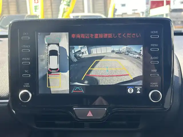 トヨタ ヤリスクロス ハイブリッド Z 千葉県 2022(令4)年 1.8万km ホワイトパールクリスタルシャイン 純正8インチディスプレイオーディオ＋ナビ/・フルセグTV/BTオーディオ/ラジオ/・Apple CarPlay/Android Auto対応/マルチテレインモニター/Toyota Safety Sense/・プリクラッシュセーフティシステム/・レーントレーシングアシスト/・レーダークルーズコントロール/・アダプティブハイビームシステム/・オートマチックハイビーム/・ロードサインアシスト/ブラインドスポットモニター/パーキングサポートブレーキ/ドライブレコーダー前後/ビルトインETC2.0/ハーフレザーシート/シートヒーター(D/N席)/パワーシート(D/N席)/純正フロアマット/純正１８インチアルミホイール/LEDヘッドランプ/取扱説明書/保証書