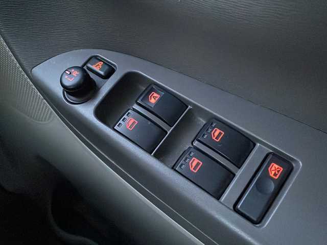 ダイハツ タント X SA 道東・釧路十勝 2014(平26)年 6.3万km コットンアイボリー 純正ナビ(AM、FM、フルセグTV、CD/DVD、SD、BT)/積み込み夏タイヤ/エンジンスターター/ステアリングスイッチ/片側パワースライドドア/衝突被害軽減システム/ETC/バックカメラ/横滑り防止/オートライト/プッシュスタート/電格ミラー