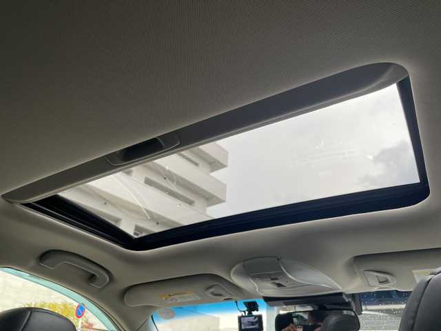 日産 フーガ 250GT 広島県 2015(平27)年 6.2万km クリスタルホワイトパール 禁煙/サンルーフ/純正ナビ/CD/DVD/DTV/Bluetooth/アラウンドビューモニター/レーダークルーズコントロール/黒革シート/シートヒーター/シートベンチレーション/パワーシート/メモリーシート/LEDオートライト/純正18インチアルミホイール/スマートキー/スペアキー/プッシュスタート/ビルトインETC/ステアリングスイッチ/純正フロアマット/純正ドアバイザー/電動格納ミラー