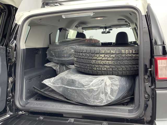 トヨタ ＦＪクルーザー カラーパッケージ 愛知県 2014(平26)年 6.8万km ブラック/ホワイト ワンオーナー/２トンカラー/SDナビ・TV/バックカメラ/ETC/ルーフレール/BFGoodrichタイヤ/TRD16インチAW/純正ホイールスタッドレス車載/HIDライト/クルーズコントロール/ドライブレコーダー/クリアランスソナー/カーテンエアバッグ/サイドエアバッグ