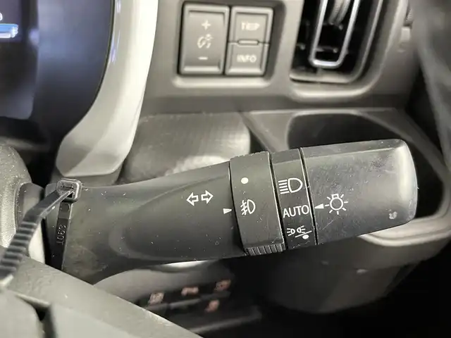 スズキ ハスラー HYBRID X 大分県 2020(令2)年 9.1万km フェニックスレッドパール/ガンメタリック2トーンルーフ 全方位モニター/スズキセーフティサポート/・デュアルカメラブレーキサポート/・車線逸脱警報/・オートハイビーム/・リヤバックセンサー/純正ナビ/（CD.DVD.SD.BT.USB）/フルセグTV/前席シートヒーター/ETC/LEDヘッドライト/LEDフォグランプ/アイドリングストップ/ステアリングスイッチ/プッシュスタート/純正15インチアルミホイール/純正フロアマット/TVキャンセラー/ラギットテレーンタイヤ/保証書・取扱説明書