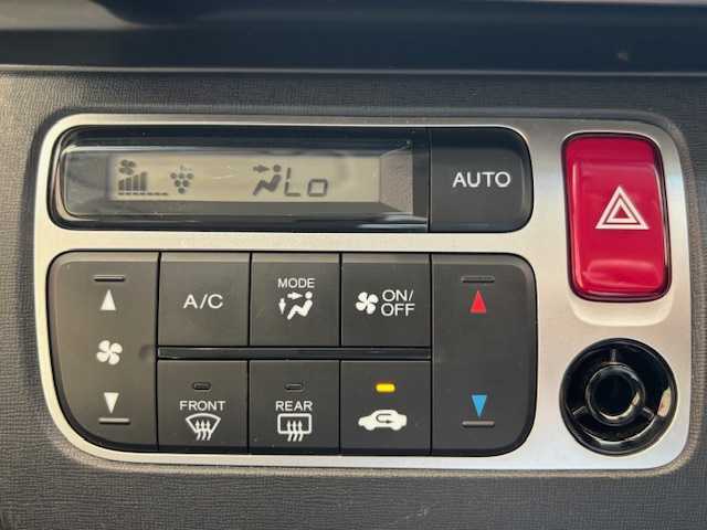 ホンダ Ｎ ＯＮＥ G ローダウン 埼玉県 2017(平29)年 4.1万km プレミアムディープモカパール 衝突被害軽減システム/純正SDナビ/　　CD/DVD/BT/フルセグTV/バックカメラ/HIDオートライト/純正アルミホイール/ウィンカーミラー/プッシュスタート/スペアキー/EETC