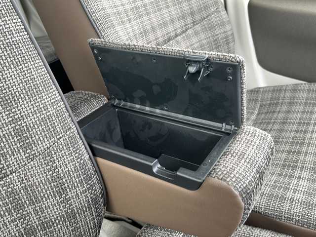 スズキ ラパン ＬＣ X 山口県 2023(令5)年 0.2万km ノクターンブルーパール 新車保証書/全方位モニター付きパッケージ/ハーフレザーシート/シートヒーター【D+N席】/USB充電口×２/純正14インチアルミホイール/純正フロアマット/プッシュスタート/スマートキー/スペアキー/オートライト/アイドリングストップ/パーキングアシスト/デュアルカメラブレーキサポート/レーンキープアシスト/誤発進抑制機能