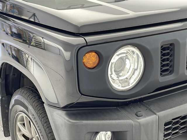 スズキ ジムニー XC 千葉県 2019(令1)年 5.2万km ブルーイッシュブラックパール3 純正ナビ/Bluetooth CD DVD フルセグ/シートヒーター/純正フロアマット/純正アルミホイール/クルーズコントロール/背面タイヤ/ＬＥＤヘッドライト/４ＷＤ/プッシュスタート/スマートキー/ウィンカーミラー/ステアリングスイッチ/スズキセーフティーサポート/衝突軽減ブレーキ/レーンキープアシスト/オートライト