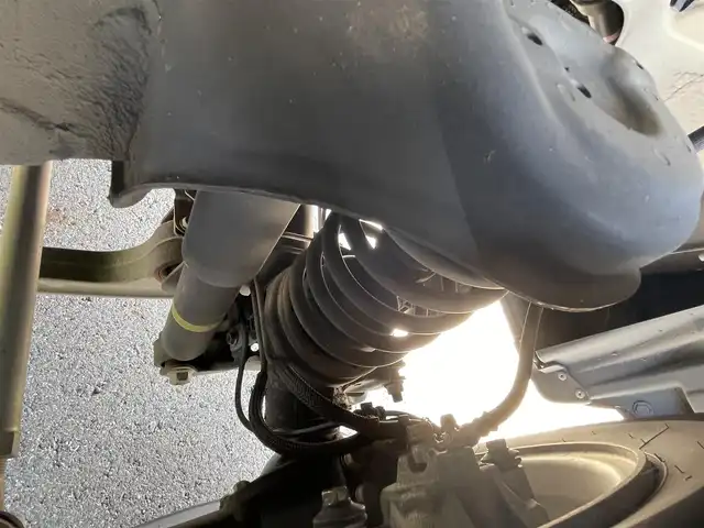 スズキ ジムニー XC 千葉県 2019(令1)年 5.2万km ブルーイッシュブラックパール3 純正ナビ/Bluetooth CD DVD フルセグ/シートヒーター/純正フロアマット/純正アルミホイール/クルーズコントロール/背面タイヤ/ＬＥＤヘッドライト/４ＷＤ/プッシュスタート/スマートキー/ウィンカーミラー/ステアリングスイッチ/スズキセーフティーサポート/衝突軽減ブレーキ/レーンキープアシスト/オートライト