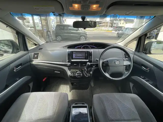トヨタ エスティマ アエラス 滋賀県 2013(平25)年 10.9万km ブラック (株)IDOMが運営する【じしゃロン草津店】の自社ローン専用車両になりますこちらは現金またはオートローンご利用時の価格です。自社ローンご希望の方は別途その旨お申付け下さい