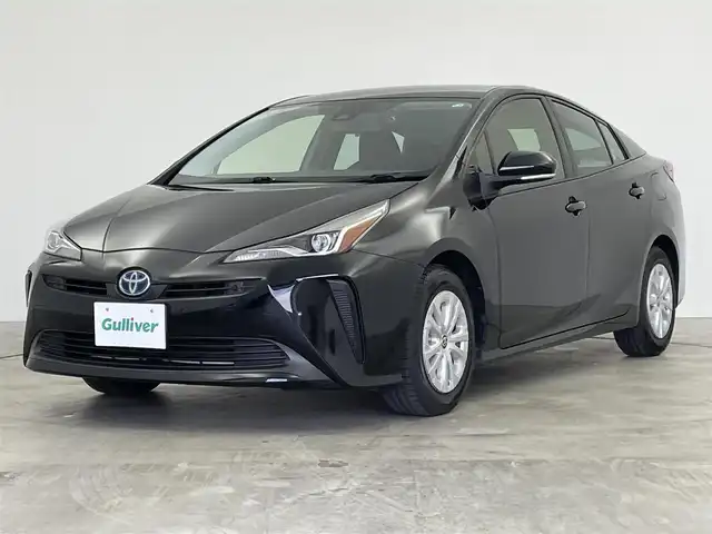 トヨタ プリウス S 群馬県 2021(令3)年 7.6万km アティチュードブラックマイカ 禁煙車　純正ナビ　フルセグ　Bluetooth接続　バックカメラ　アダクティブクルーズコントロール　ドライブレコーダー　ビルトインETC　オートマチックハイビーム　レーンキープアシスト　衝突軽減システム　横滑り防止装置　プッシュスタート　スマートキー