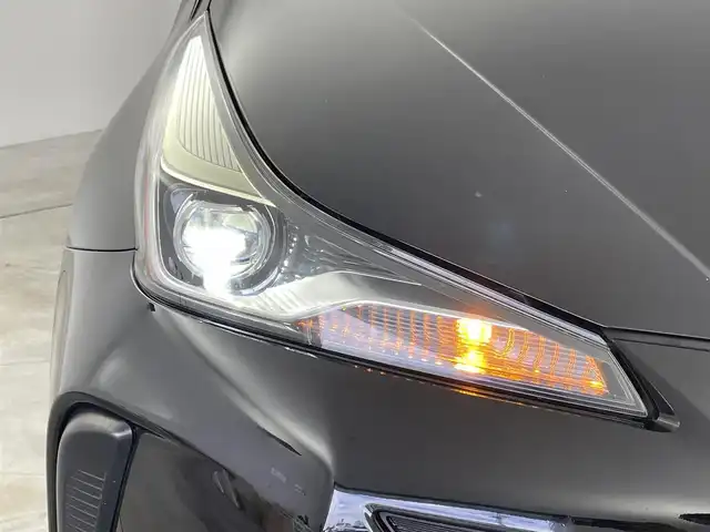 トヨタ プリウス S 群馬県 2021(令3)年 7.6万km アティチュードブラックマイカ 禁煙車　純正ナビ　フルセグ　Bluetooth接続　バックカメラ　アダクティブクルーズコントロール　ドライブレコーダー　ビルトインETC　オートマチックハイビーム　レーンキープアシスト　衝突軽減システム　横滑り防止装置　プッシュスタート　スマートキー