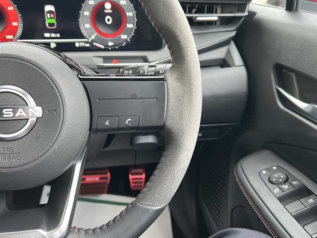 日産 オーラ ニスモ 神奈川県 2024(令6)年 0.8万km ピュアホワイトパール ワンオーナー/純正9インチSDナビ /【フルセグTV/HDMI/BT/SD】/全方位カメラ/NISMOハーフレザーシート/パワーシート /純正NISMO17インチAW/NISMOアルカンターラコンビステアリング/ETC/ドライブレコーダー/純正フロアマット/LEDライト/フォグランプ/スペアキー/新車時保証書/取扱説明書