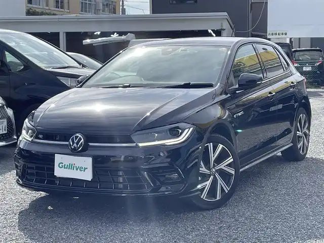 フォルクスワーゲン ＶＷ ポロ TSI Rライン 埼玉県 2023(令5)年 0.6万km 黒 ワンオーナー/ターボ/純正メモリーナビ/（ラジオ＆ＢＴ）/バックカメラ/ビルトインＥＴＣ（２.０）/ドライブレコーダー（前後）/パーキングアシスト/前後コーナーセンサー/ブラインドスポットモニター/レータークルーズコントロール/パドルシフト/ステアリングリモコン/革巻きステアリング/アイドリングストップ/純正１７inアルミホイール/オートライト/ＬＥＤライト/フォグランプ /ウィンカーミラー/電動格納ミラー/スマートキー/プッシュスタート/Ｗエアバッグ/横滑り防止装置/ＡＢＳ/フロアマット/新車保証書/スマートスペアキー有
