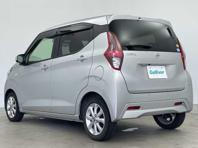 日産 デイズ X 鹿児島県 2021(令3)年 1万km スターリングシルバーM ワンオーナー/純正オーディオ/オートライト/オートエアコン/コーナーセンサー/スマートキー /エマージェンシーブレーキ/純正フロアマット/アイドリングストップ/純正AW14インチ