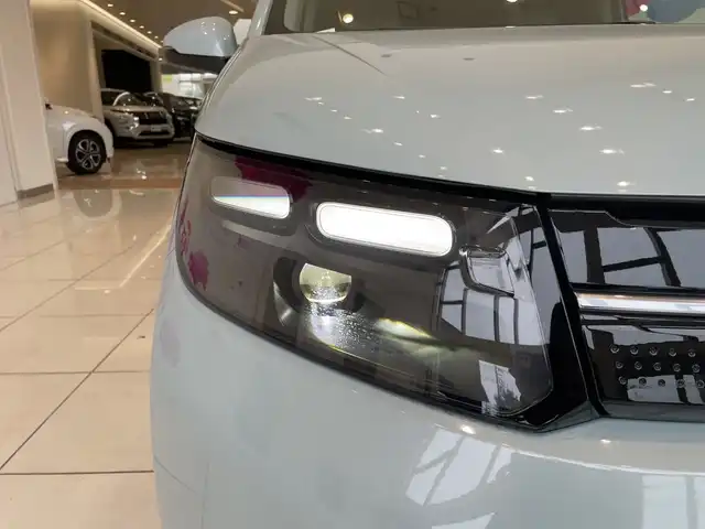 ホンダ フリード ハイブリット e:HEV AIR 埼玉県 2024(令6)年 3.4万km フィヨルドミストパール ホンダセンシング/純正11.4インチナビ/　　CD/DVD/BT/USB/SD/フルセグ/バックカメラ/フリップダウンモニター/レーダークルーズコントロール/両側パワースライドドア/LEDオートライト/ステアリングスイッチ/純正ホイール積み込み/社外15インチアルミホイール/スマートキー/ビルトインETC