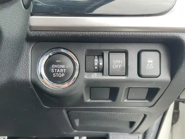 スバル フォレスター S－リミテッド 富山県 2017(平29)年 11.5万km クリスタルホワイトP ４ＷＤ／/ワンオーナー／/社外７インチナビ／/フルセグＴＶ／/Ｂｌｕｅｔｏｏｔｈ／/ＤＶＤ再生／/ＥＴＣ／/バックカメラ／/運転席助手席パワーシート／/全席シートヒーター／/ＬＥＤオートライト／/フォグライト／/レーダークルーズコントロール