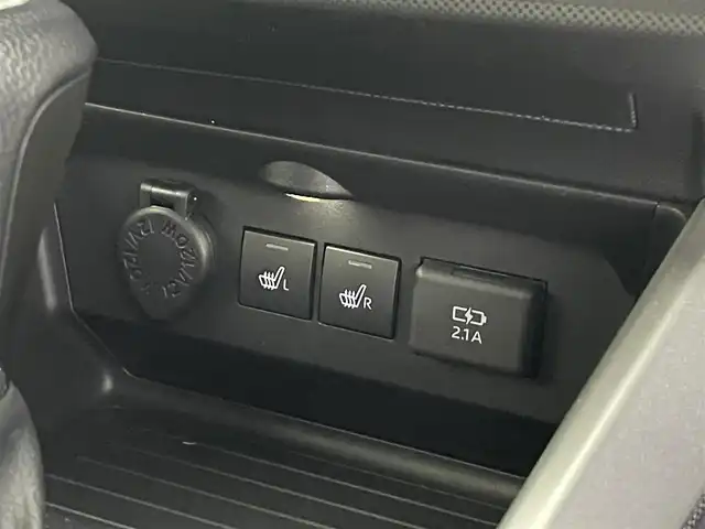 トヨタ ライズ Z 埼玉県 2020(令2)年 2.4万km ベージュ 純正ナビ　アラウンドビューモニター　シートヒーター　禁煙　ＢＳＭ　コーナーセンサー　オートハイビーム　レーダークルーズコントロール　レーンキープアシスト　スペアキー　衝突軽減システム　ＥＴＣ