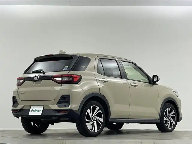 トヨタ ライズ Z 埼玉県 2020(令2)年 2.4万km ベージュ 純正ナビ　アラウンドビューモニター　シートヒーター　禁煙　ＢＳＭ　コーナーセンサー　オートハイビーム　レーダークルーズコントロール　レーンキープアシスト　スペアキー　衝突軽減システム　ＥＴＣ