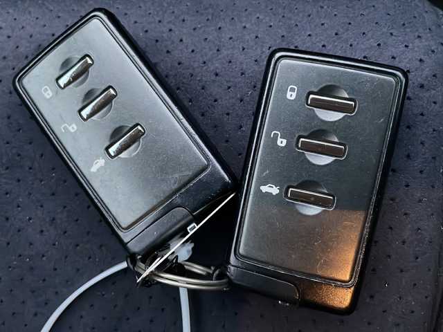 スバル インプレッサ ＷＲＸ STi 栃木県 2010(平22)年 7.9万km オブシディアンブラックパール ワンオーナー/社外ナビ/品番:AVIC-HRZ900/Bluetooth/TV/CD/DVD/ipod/バックカメラ/エアロ(フロント・リア)/ETC/横滑り防止装置/ウィンカー電動格納ミラー/HIDヘッドライト/フロントフォグランプ/社外18インチアルミホイール(SSR)/6速MT/プッシュスタート/スマートキー(スペアキー有)/取扱説明書/保証書