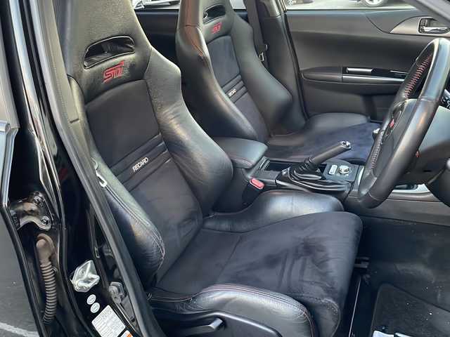 スバル インプレッサ ＷＲＸ STi 栃木県 2010(平22)年 7.9万km オブシディアンブラックパール ワンオーナー/社外ナビ/品番:AVIC-HRZ900/Bluetooth/TV/CD/DVD/ipod/バックカメラ/エアロ(フロント・リア)/ETC/横滑り防止装置/ウィンカー電動格納ミラー/HIDヘッドライト/フロントフォグランプ/社外18インチアルミホイール(SSR)/6速MT/プッシュスタート/スマートキー(スペアキー有)/取扱説明書/保証書