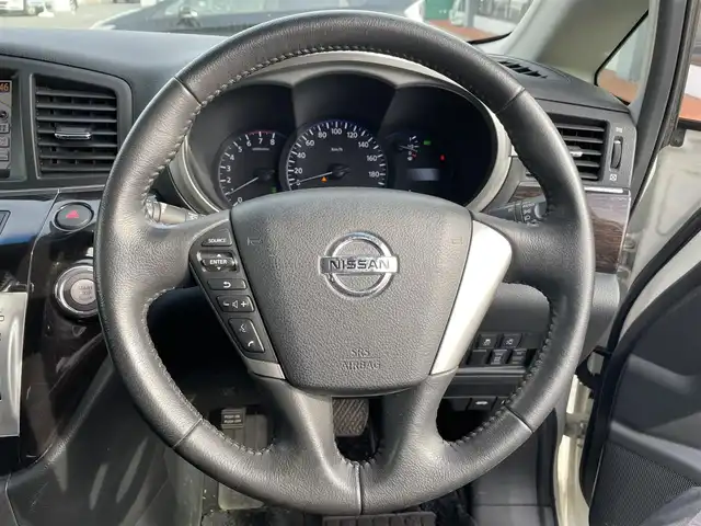 日産 エルグランド 250ハイウェイスター 長野県 2010(平22)年 3万km ブリリアントホワイトパール ワンオーナー/ワンセグテレビ/AM/FM/Bluetooth/全方位カメラ/助手席オットマン/フリップダウンモニター/プッシュスタート/ドアバイザー/純正フロアマット/片側パワースライドドア/片側イージクローザードア/ECOモード/スペアキー/スマートキー/4WD/パワーウィンドウ