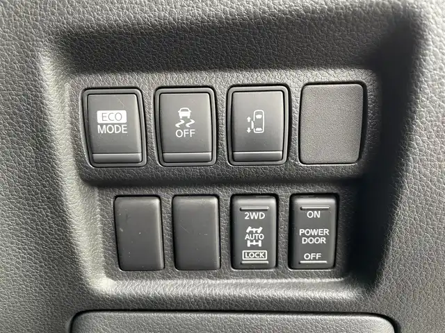 日産 エルグランド 250ハイウェイスター 長野県 2010(平22)年 3万km ブリリアントホワイトパール ワンオーナー/ワンセグテレビ/AM/FM/Bluetooth/全方位カメラ/助手席オットマン/フリップダウンモニター/プッシュスタート/ドアバイザー/純正フロアマット/片側パワースライドドア/片側イージクローザードア/ECOモード/スペアキー/スマートキー/4WD/パワーウィンドウ